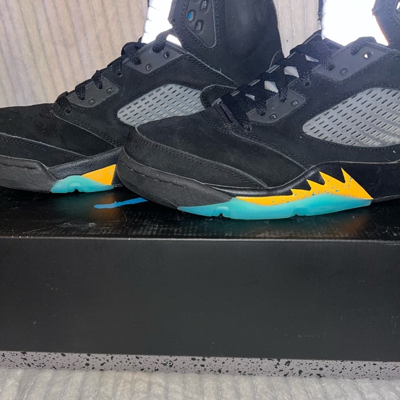 Nike Air Jordan 5 Retro 'Aqua' - Picture 6 of 7